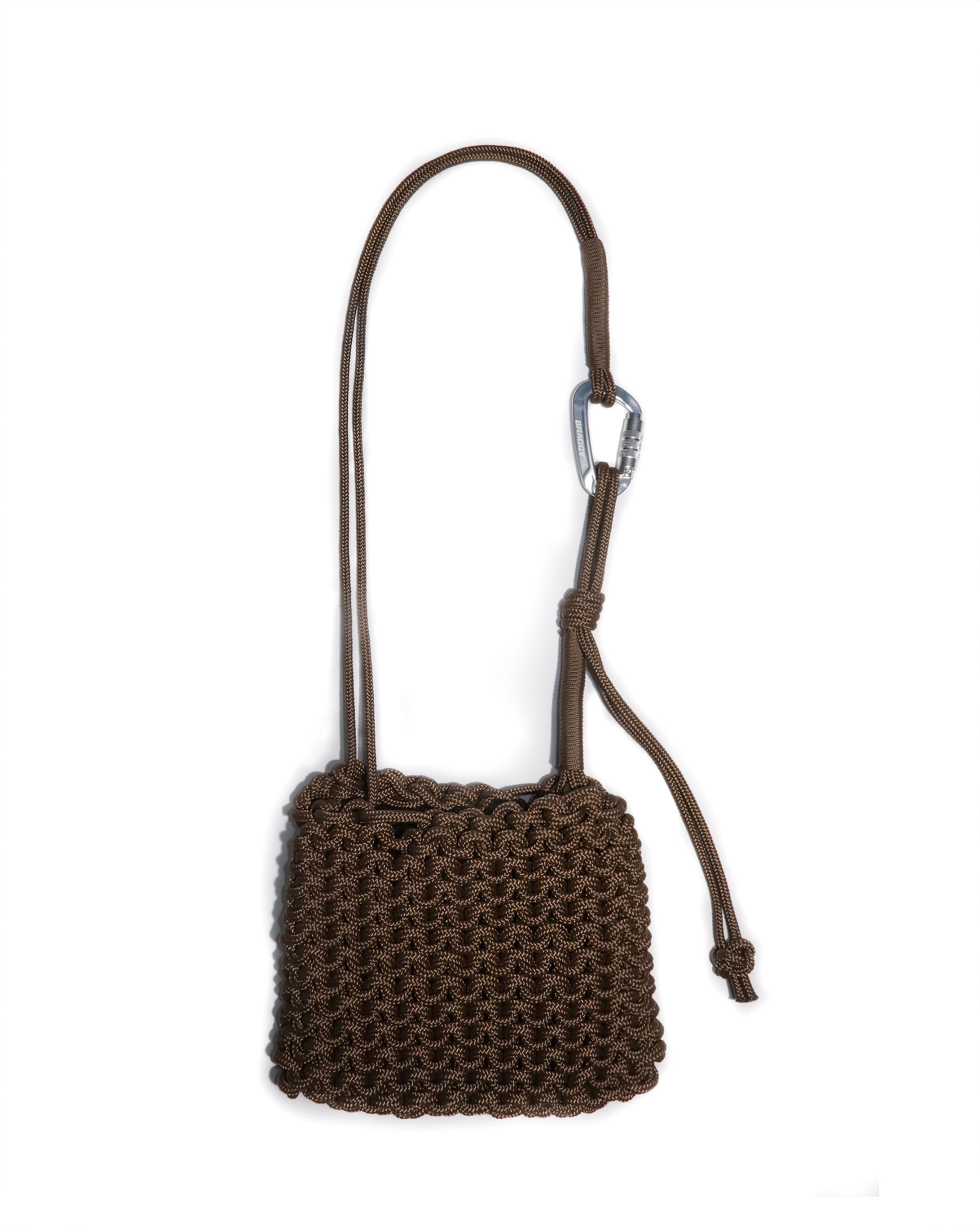 SLING BAG M CHOCOLATE