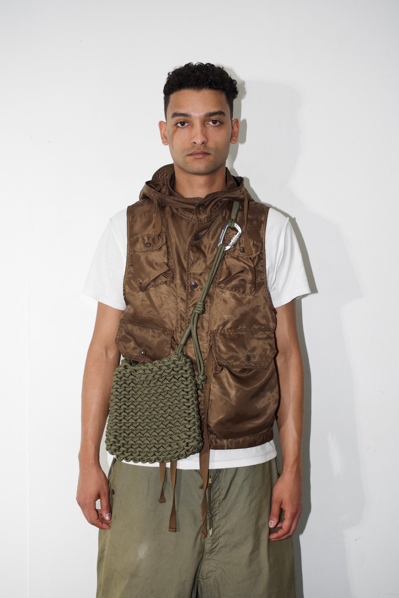 SLING BAG M KHAKI