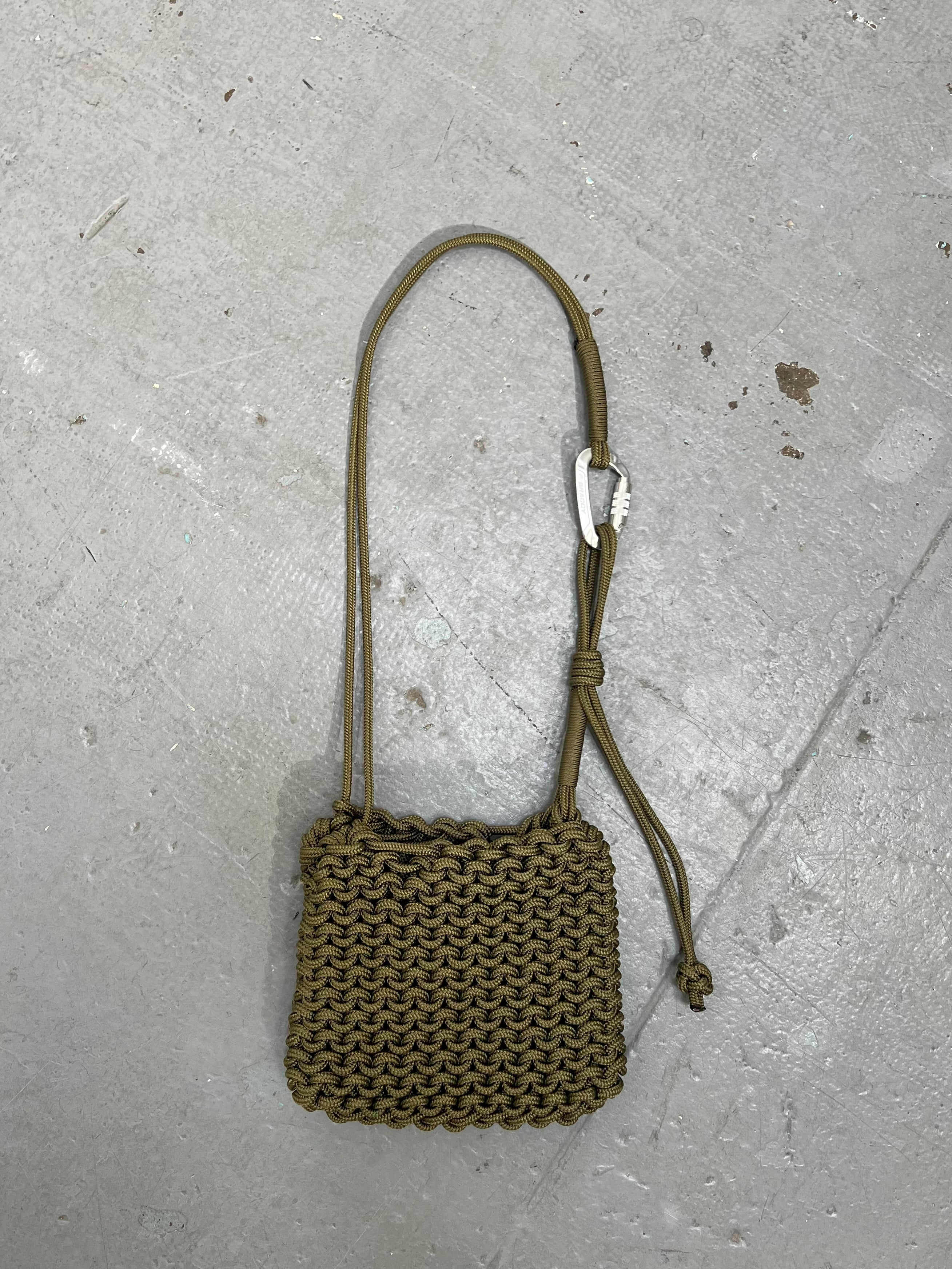 SLING BAG M KHAKI